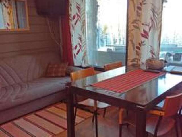 Дома для отпуска Holiday Home Mustalampi 4 kyyhkynen Рука-23