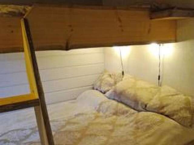 Дома для отпуска Holiday Home Mustalampi 4 kyyhkynen Рука-41